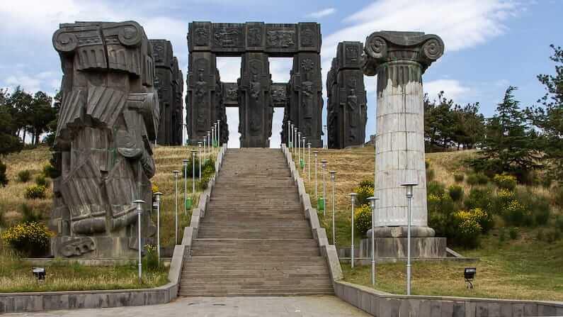 Chronicles of Georgia Monument
